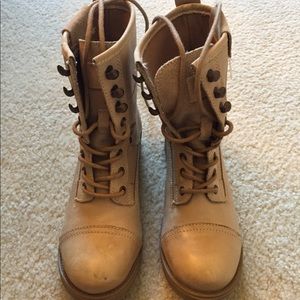 Real leather “work” boot - Yeezy trend alert!